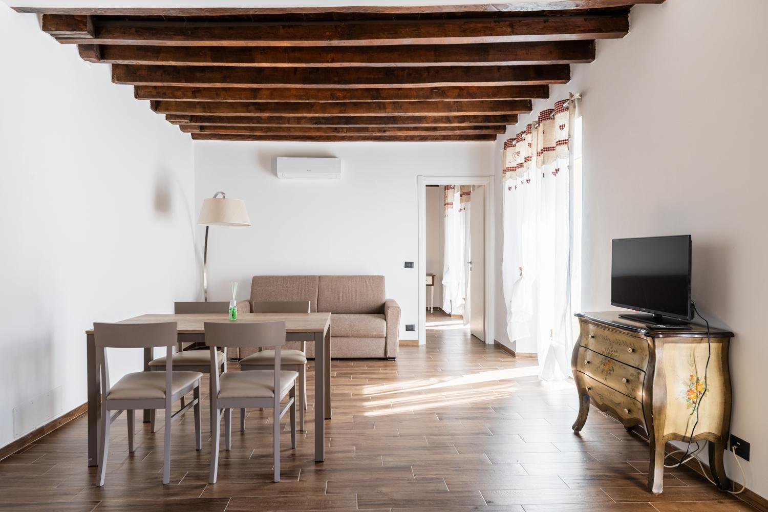 Giano Host - Gozzano, Simple Pleasures Appartement