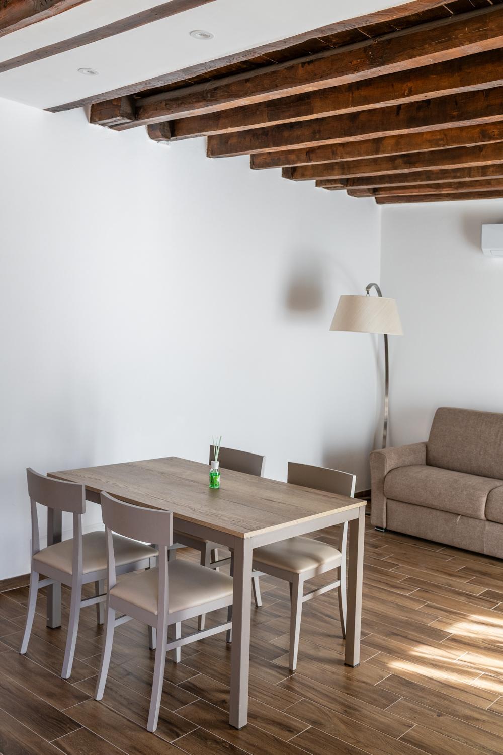 Giano Host - Gozzano, Simple Pleasures Appartamento