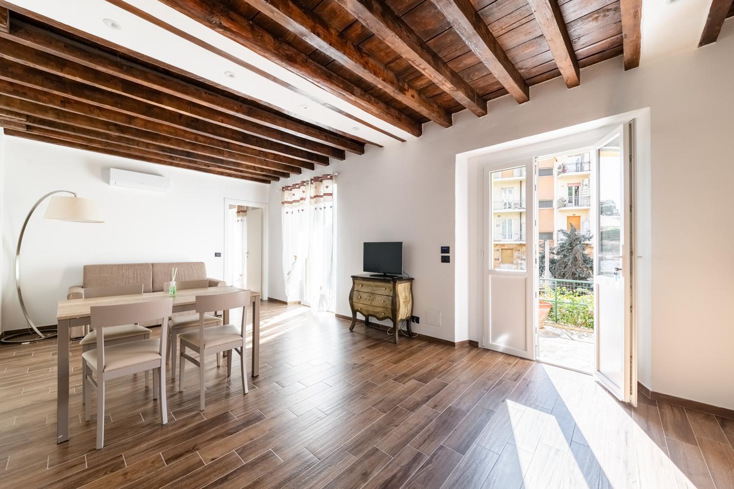 Appartamento Giano Host - Gozzano, Simple Pleasures *