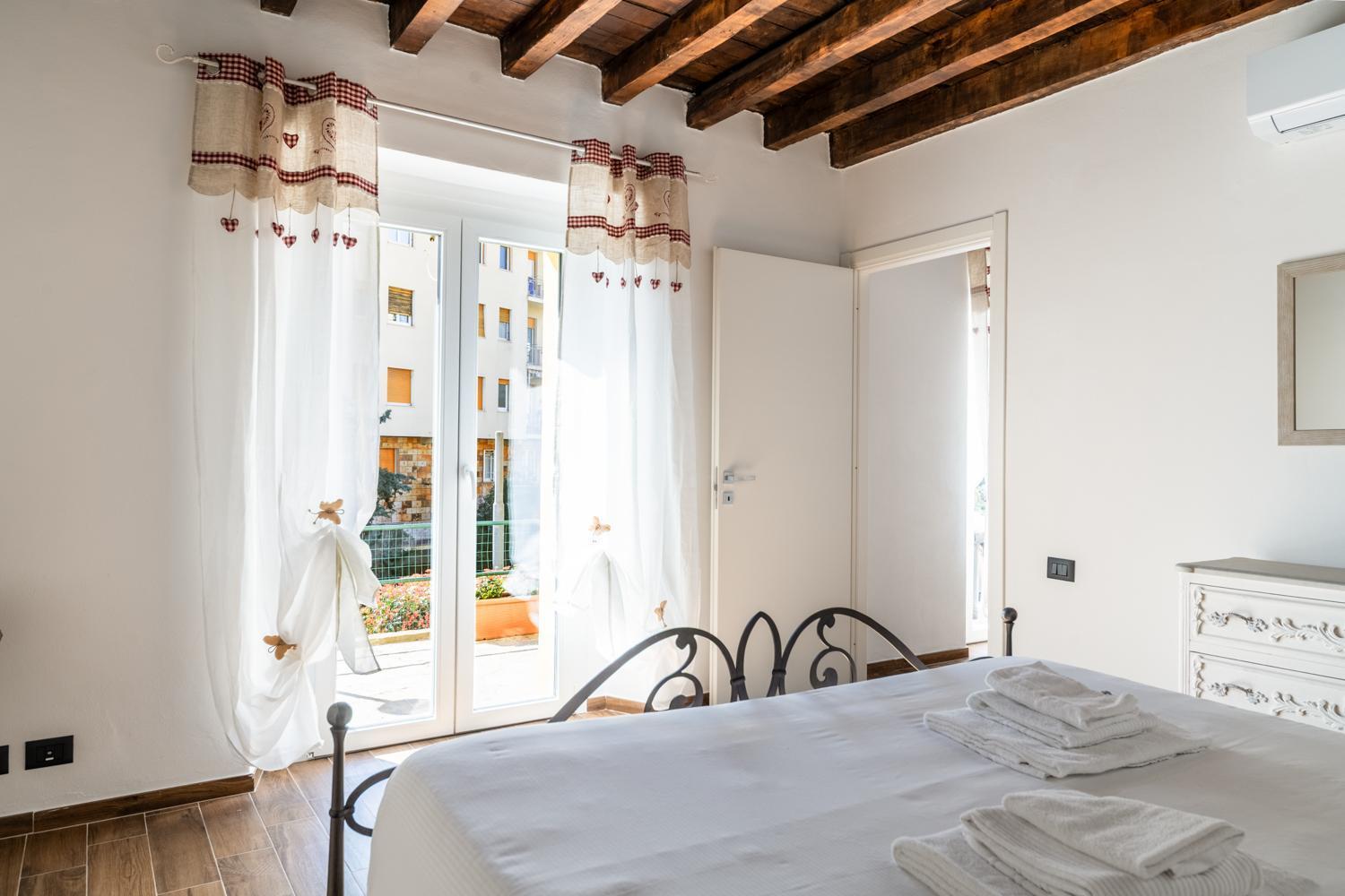 Giano Host - Gozzano, Simple Pleasures Appartamento *