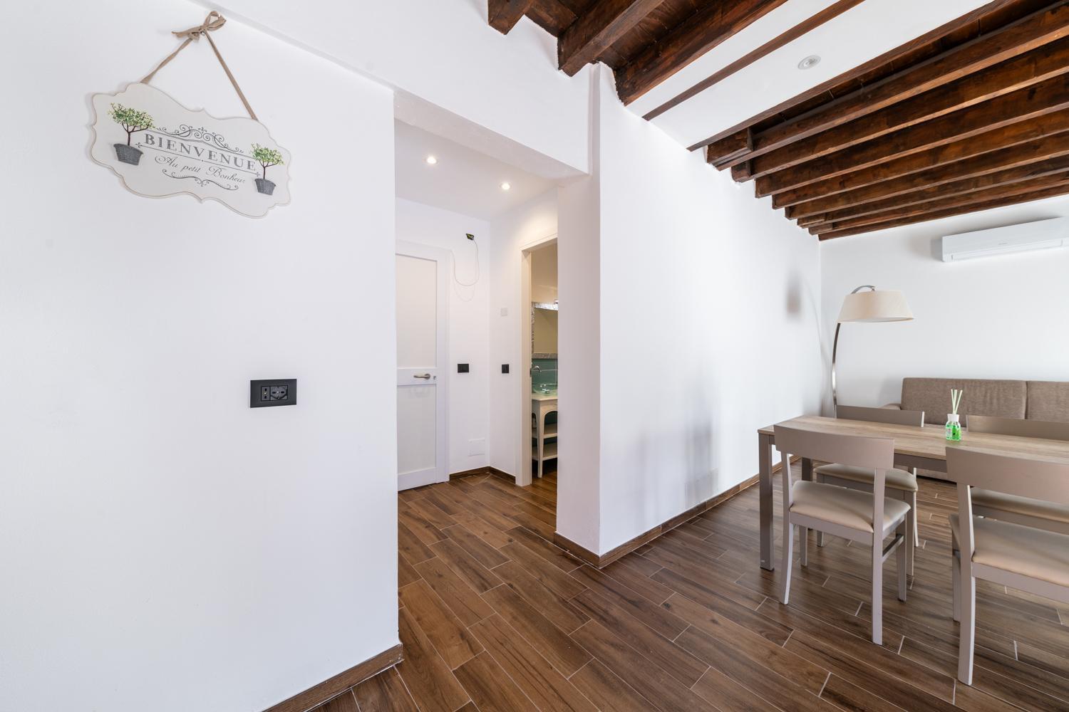 Giano Host - Gozzano, Simple Pleasures Appartamento *
