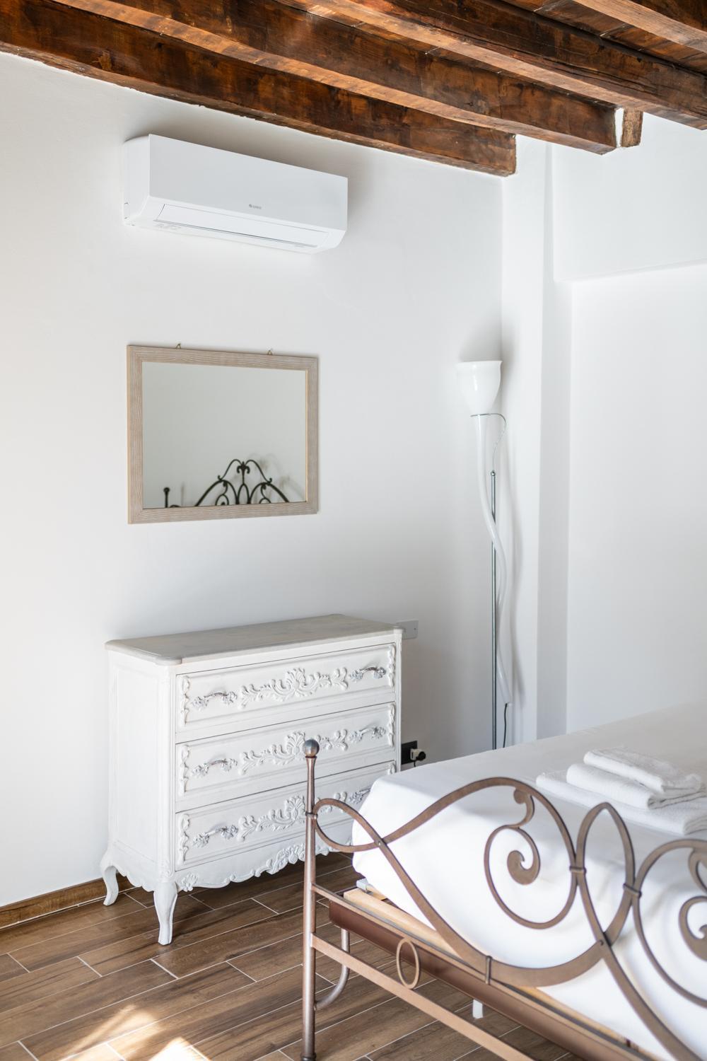 Giano Host - Gozzano, Simple Pleasures Appartamento *